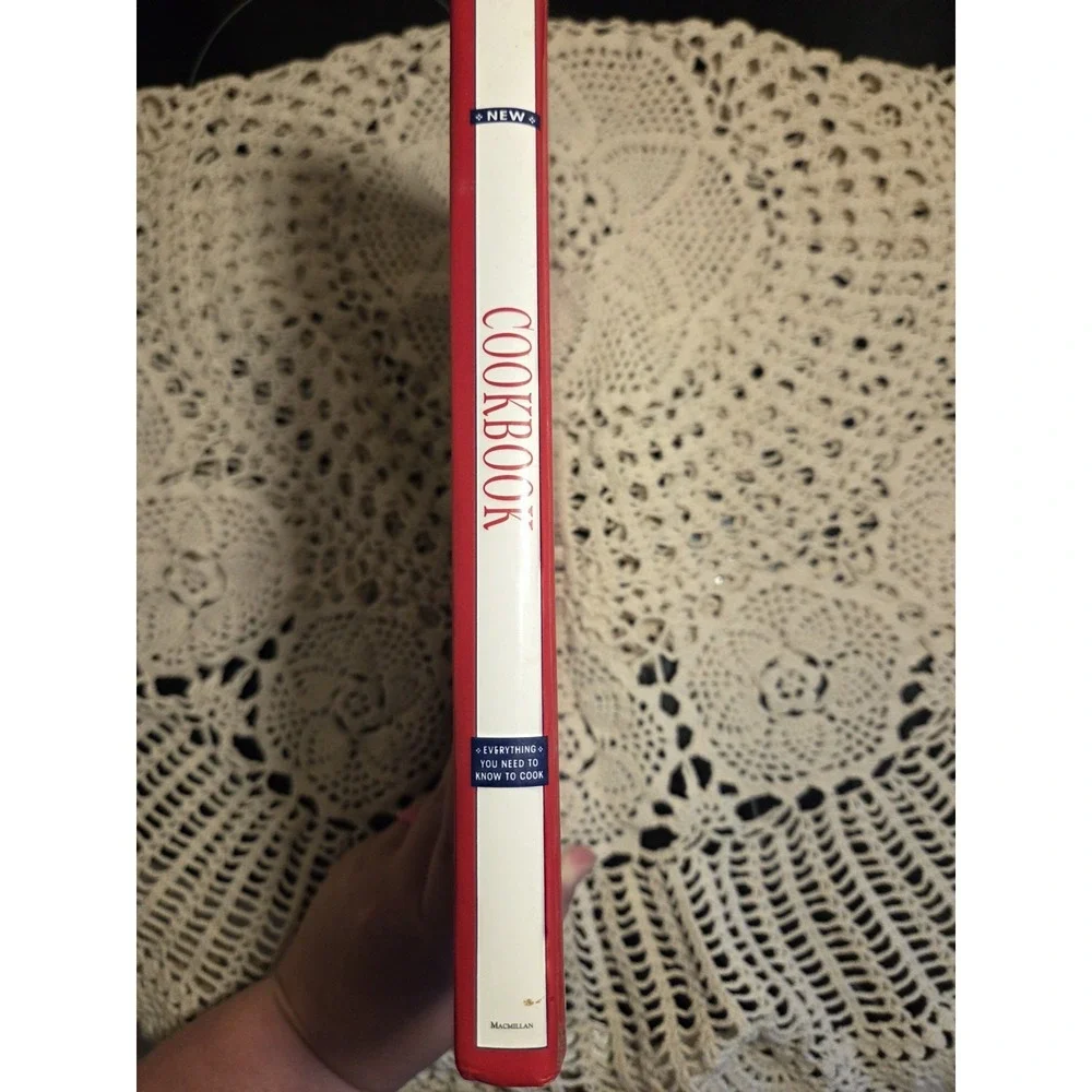 Vintage 1996 Betty Crocker's New Cookbook 8th Edition